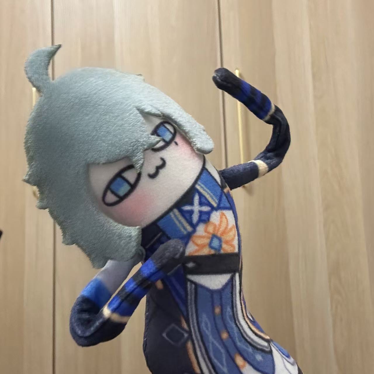 18cm Funny Genshin Impact Lohe - Cosplay Plushie Prop 评论和价格