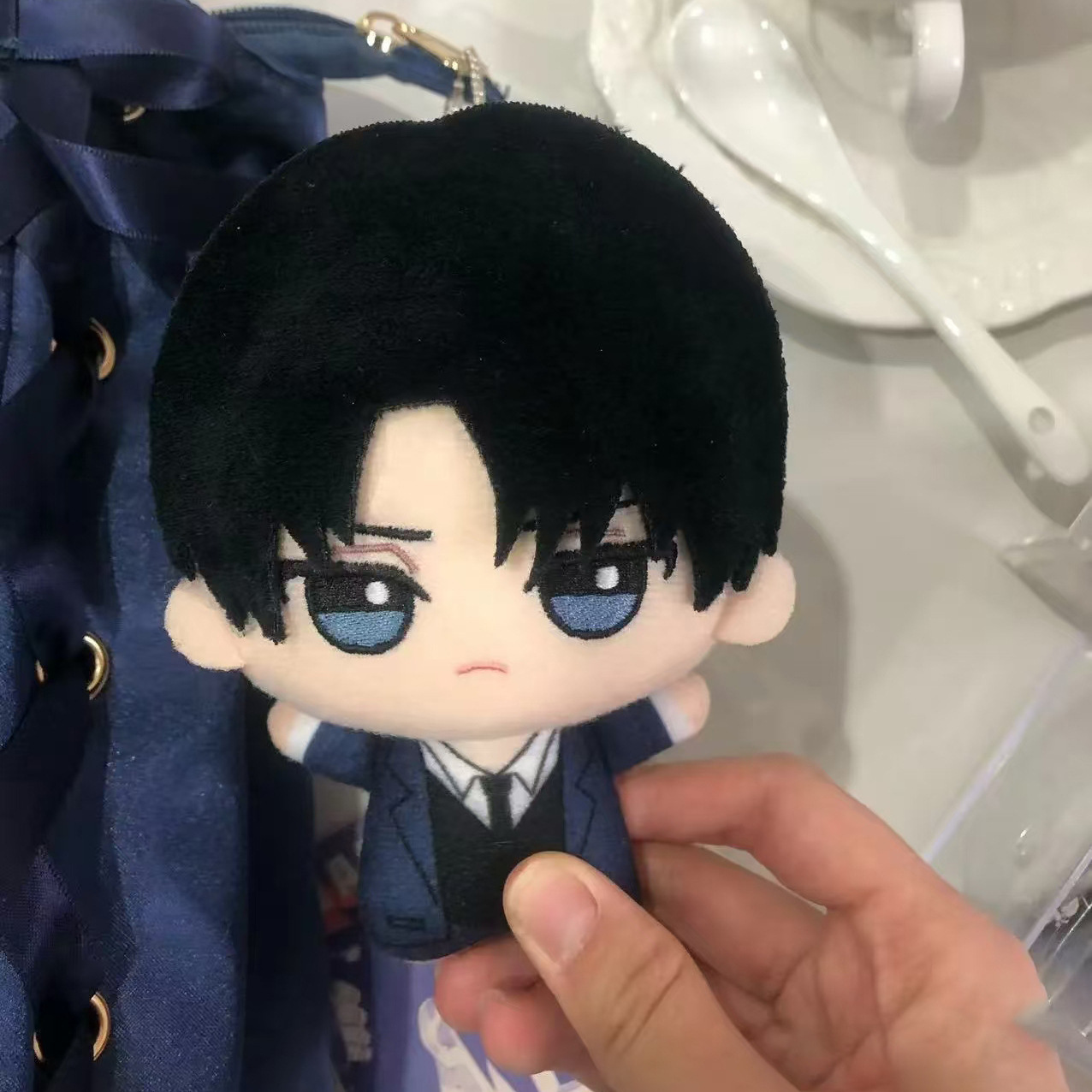 10cm Levi Ackerman Plushie Ani - Cosplay Plushie Prop 评论和价格